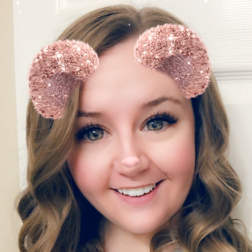 Meet your Posher, Brooke